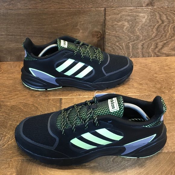 NEW Adidas 90's Valasion Running Shoes Men's 10.5 - Picture 13 of 15